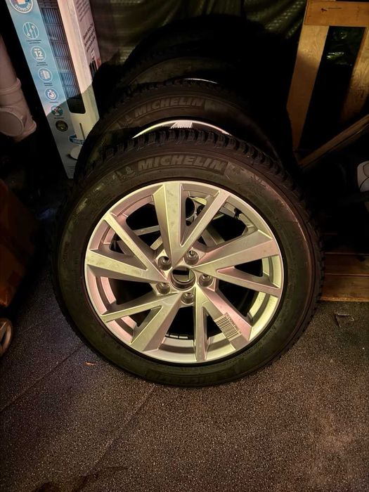 Roti NOI R17 PASSAT B8,Audi Q2,A3,A4,Golf,Troc,Octavia 215 55r17 IARNA