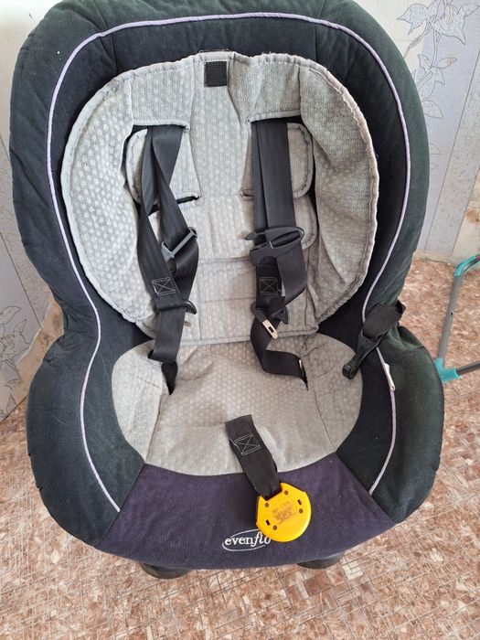 Продаю детское автокресло