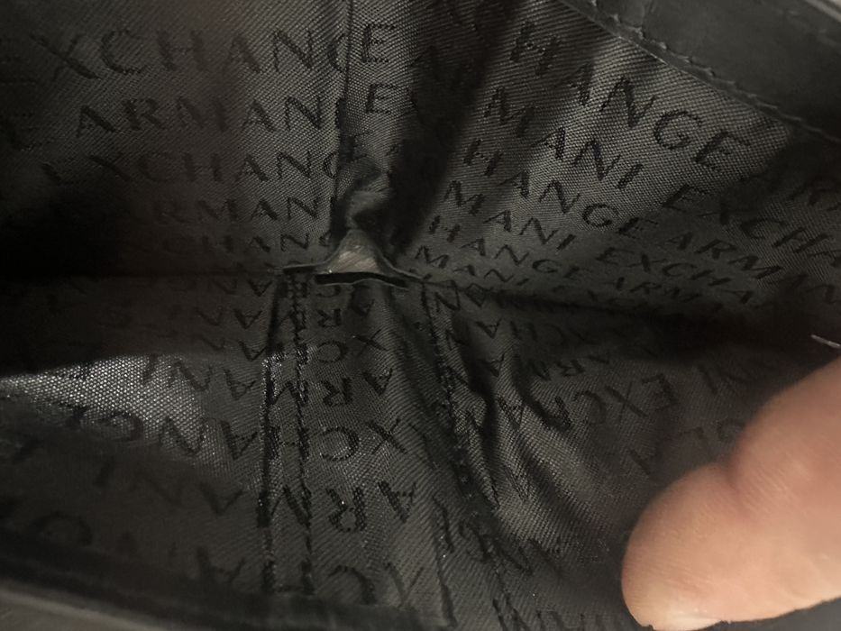 Portofel pentru bărbați Armani Exchange.