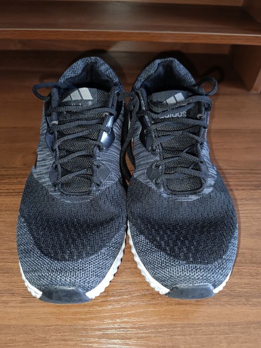 Adidas кроссовки