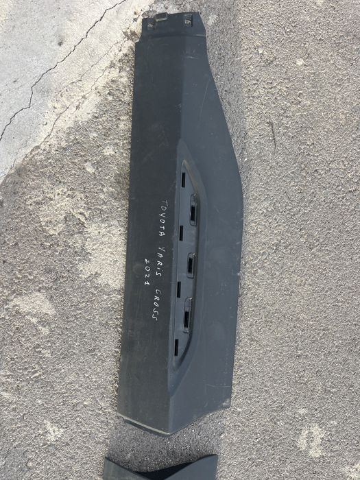 Лайсна за врата Toyota Yaris Cross