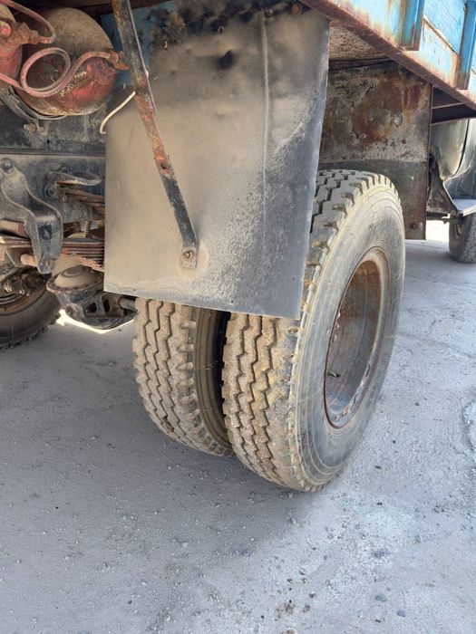 Zil 130 srochna sotiladi