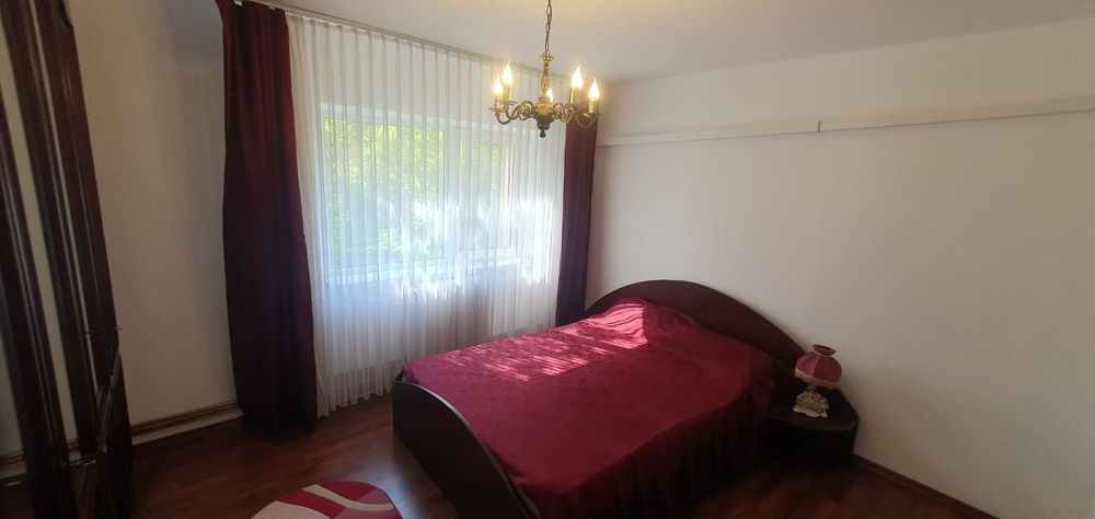 Proprietar, ofer spre închiriere, 2 camere, 62 mp, et 1/4, la Rond