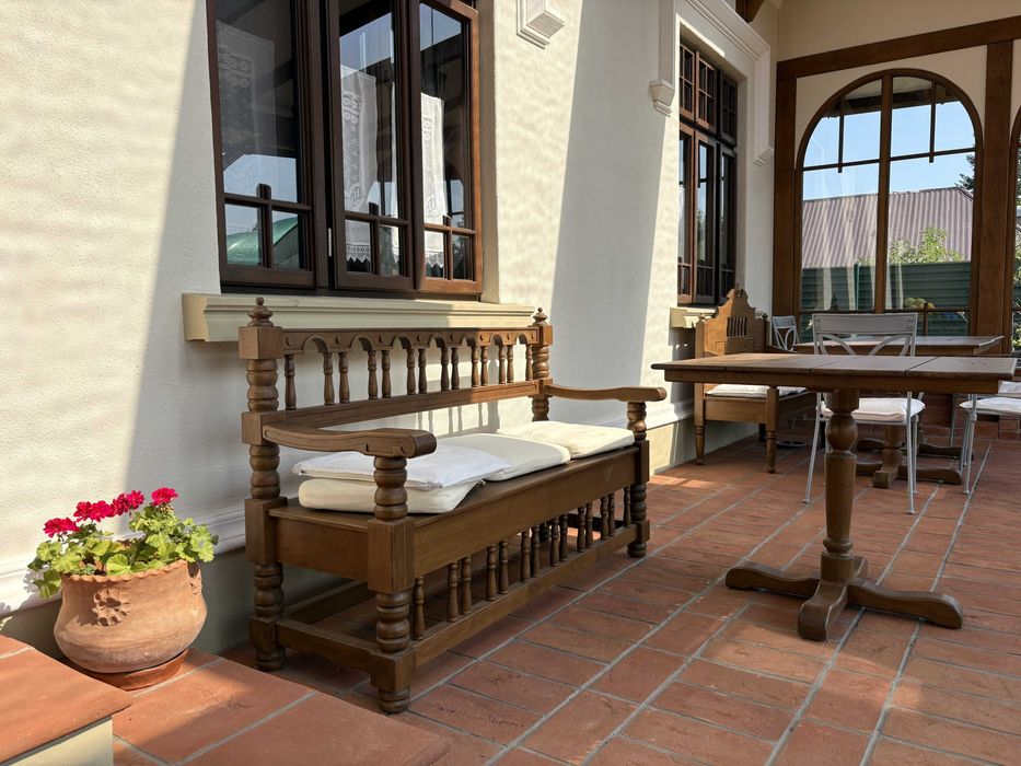 Mobila de interior si exterior/masca de calorifer, canapele lemn masiv