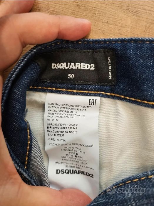 Jeans Dsquared2 scurți masura 50 originali 100%