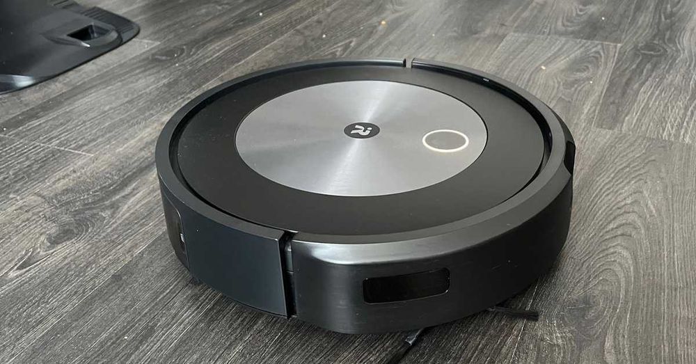 Продаю новые робот пылесосы iRobot Roomba j7+