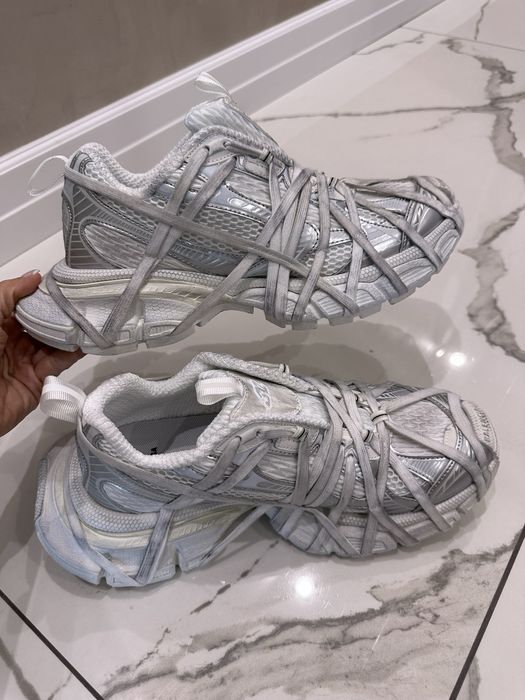 Balenciaga всякакъв модел