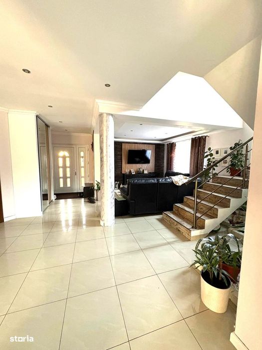 Casa 270mp cu 5 ari teren zona- Sarmas mobilata utilata 269.000eur neg
