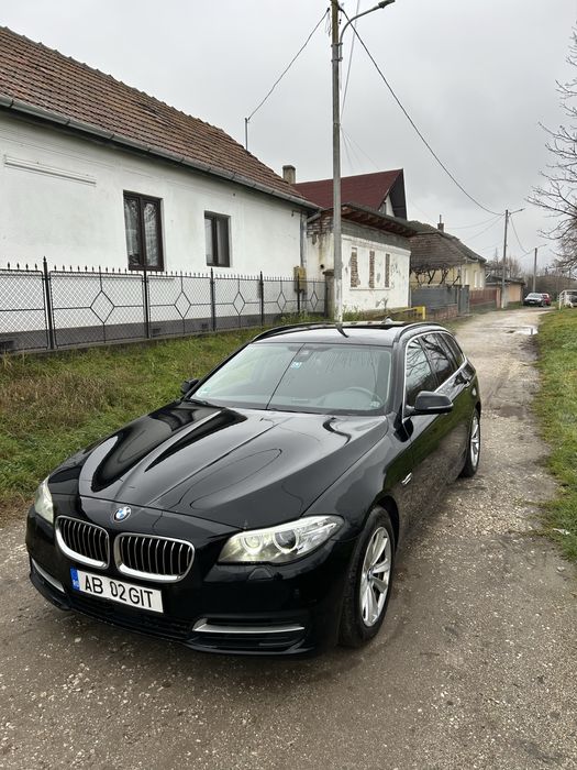 BMW 520      2017