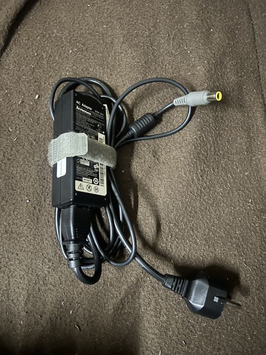 Зарядно за лаптоп леново