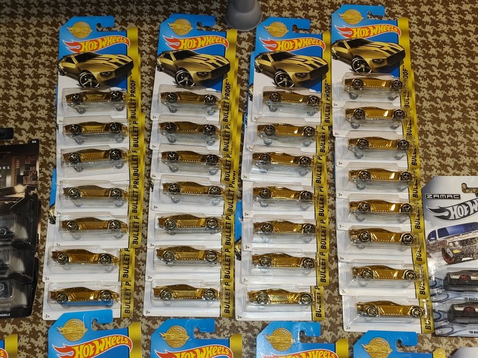 Нови колички Hot wheels 50th anniversary 93 броя