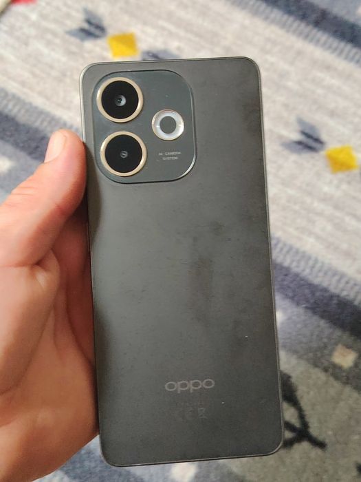 Vând telefon Oppo A5pro 5g