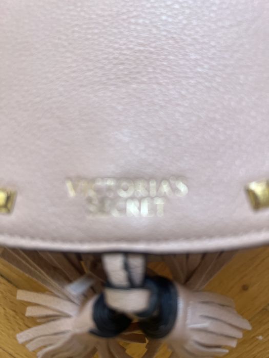 Чантичка Viictorias secret