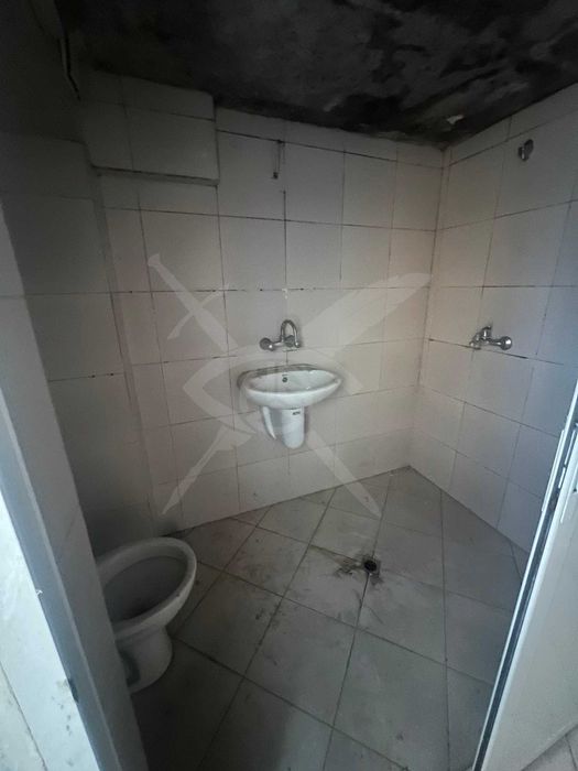 Продава се Къща в Варна, Зимно кино Тракия - 70 кв.м за 1000 €/кв.м - Снимка #5