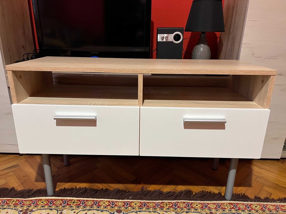 Шкаф за телевизор