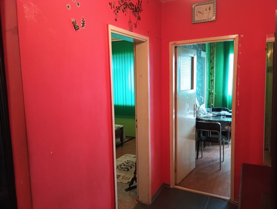 Дава се под наем Двустаен апартамент в Русе, Родина 2 - 60 кв.м за 300 € - Снимка #3