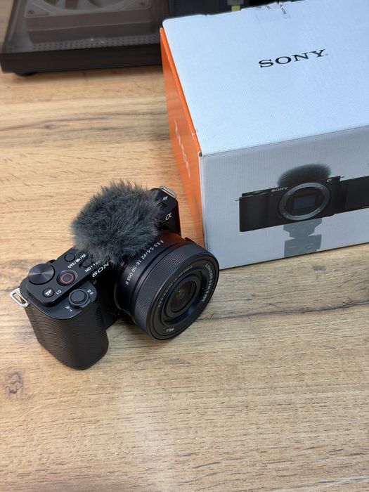 Фотоаппарат Sony ZV-E10