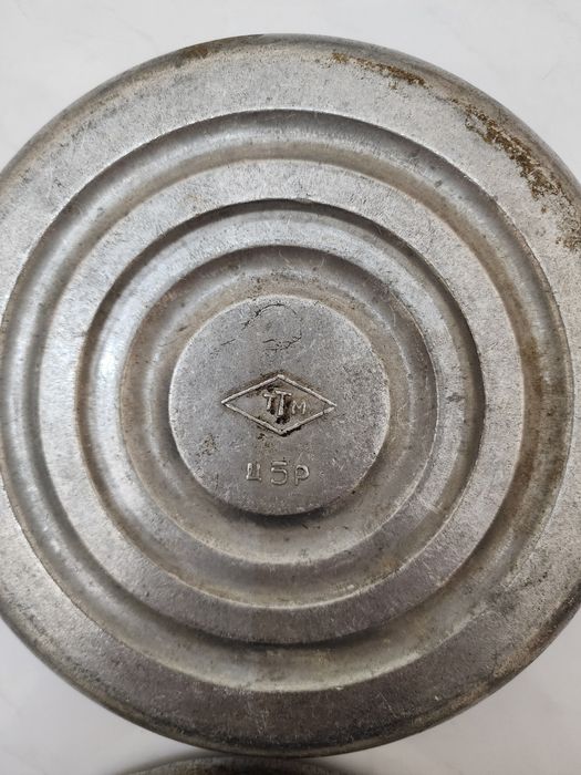 Форма для выпечки орешков в хорошем состоянии