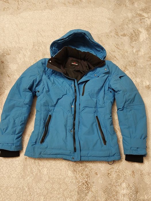 Куртка,пуховик зимняя