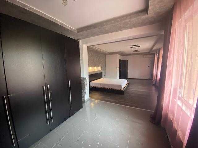 Продава се Тристаен апартамент в София, Полигона - 110 кв.м за 1637 €/кв.м - Снимка #7