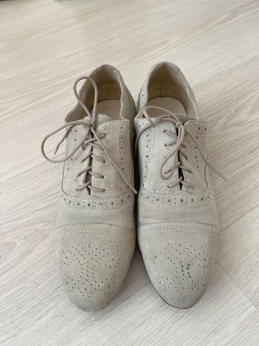 Велурени обувки, кожена стелка, обувани няколко пъти