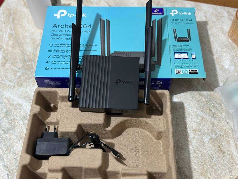 Wi-Fi роутер TP-Link Archer C64 (AC1200, двухдиапазонный, гигабитный)
