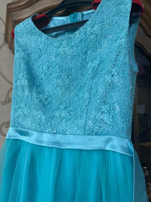 Платье цвета Тиффани атлас