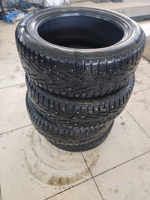 Шины зимние липучка шипованные