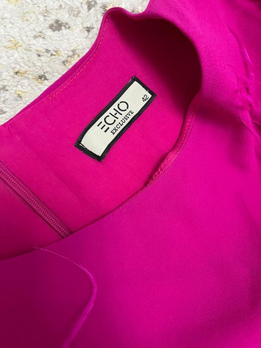 Продам платье розовое