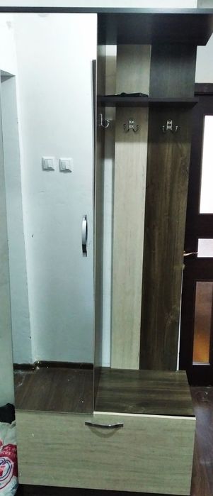 Продаю прихожку шкаф