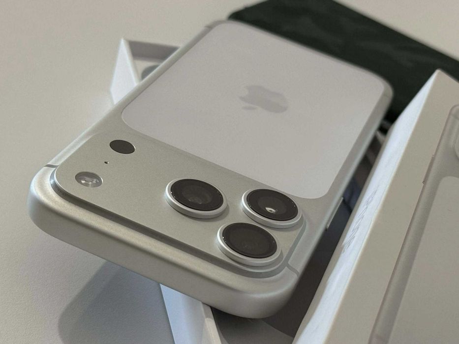 Бартер! Гаранция! iPhone 17 Pro Silver (Сив)