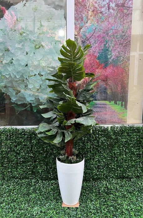 Продаю искусственные цветы и коврики