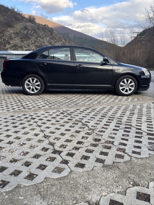 Toyota Avensis D-4D 2003