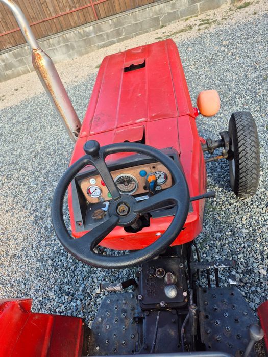 Tractor universal u 445 schimb