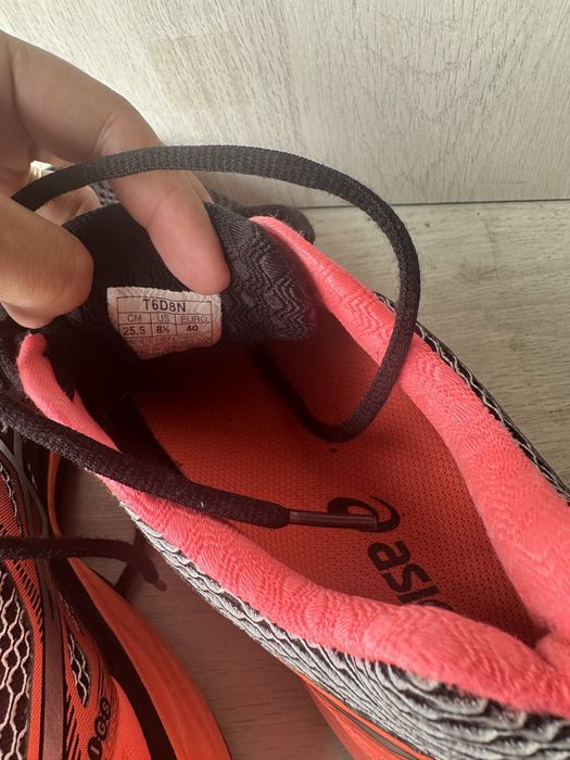 Asics Columbus  18