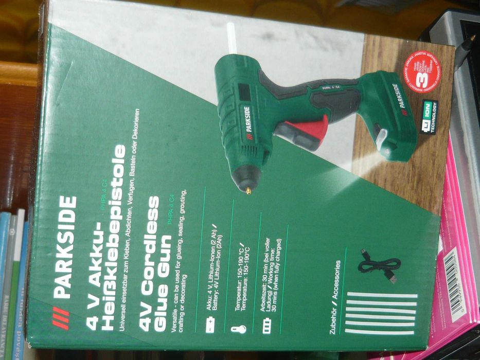 Pistol lipit batoane plastic la cald NOU cu acumulator 2 Ah, garanție