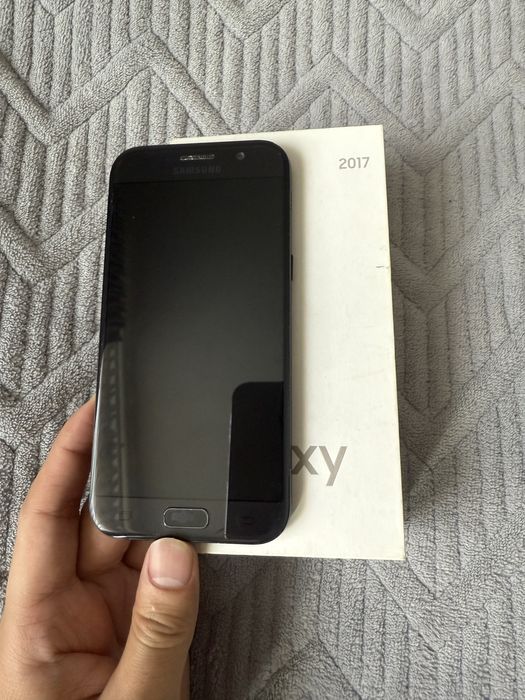 Продаются телефон Samsung Galaxy A5