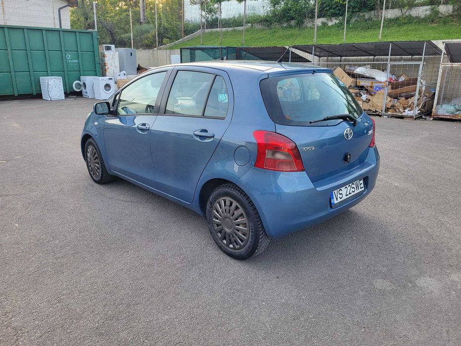 Toyota yaris  an 2008 cutie automata