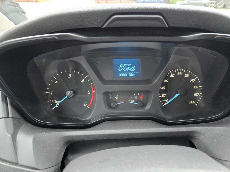 Autoutilitara Ford Transit - Primul proprietar