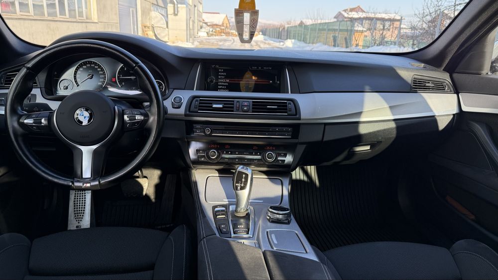 BMW Seria 5 F10 XDrive Automat 520d MPacket