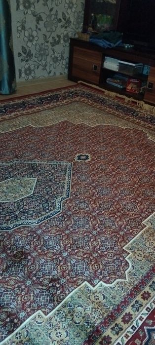 Дубайски килим от коприна
