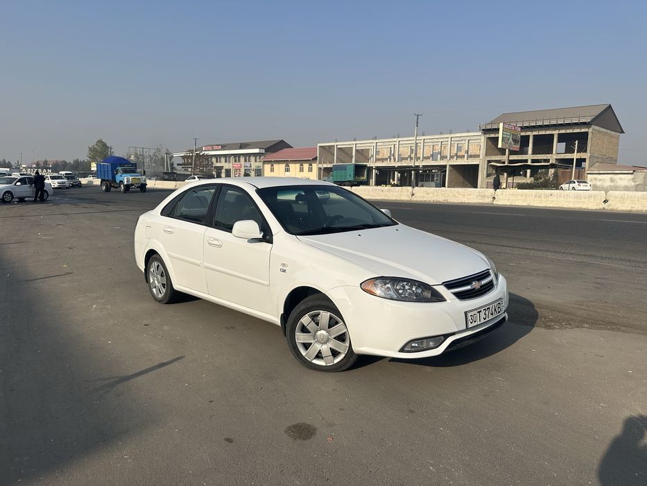 Холати яхши  2 кул мошина расхот килмайсиз