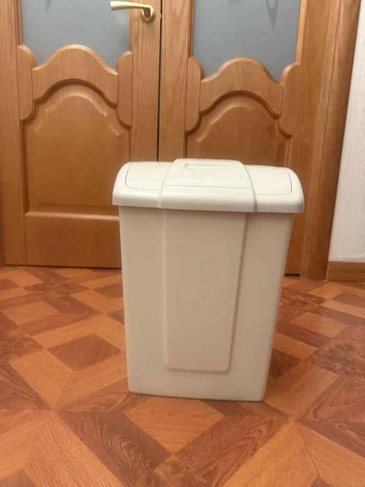 Ведро пластик.