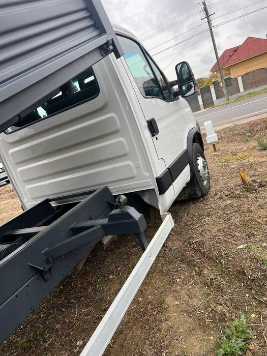 Iveco Daily 65C15, an 2009, luna 10 Euro 5, AC, basculare pe cutie pe 3 parti maxim admis 6,5 tone