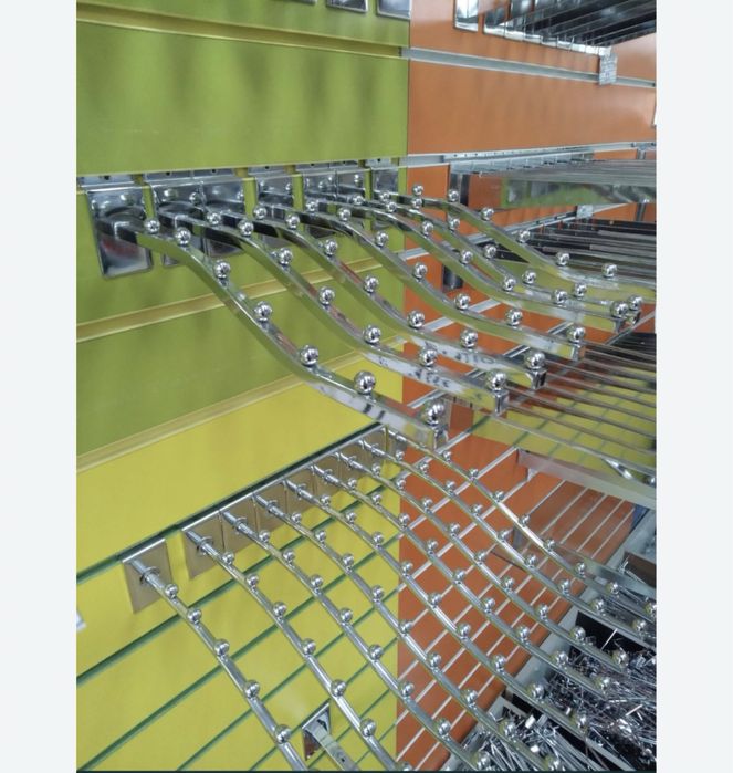 Торговое оборудование Витрины для одежды