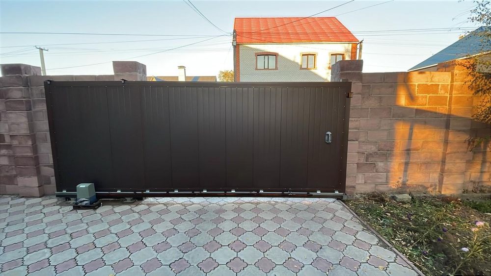 Секционные ворота, шлагбаумы и тд...