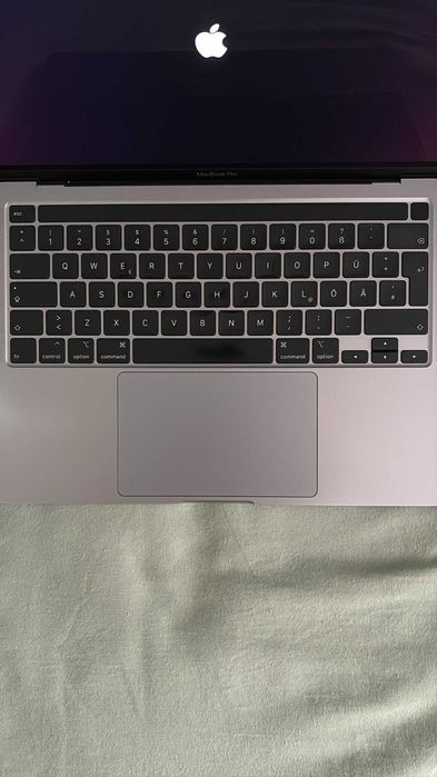 MacBook Pro 13 (2020) - i5 - 16GB RAM - 512GB - Factură