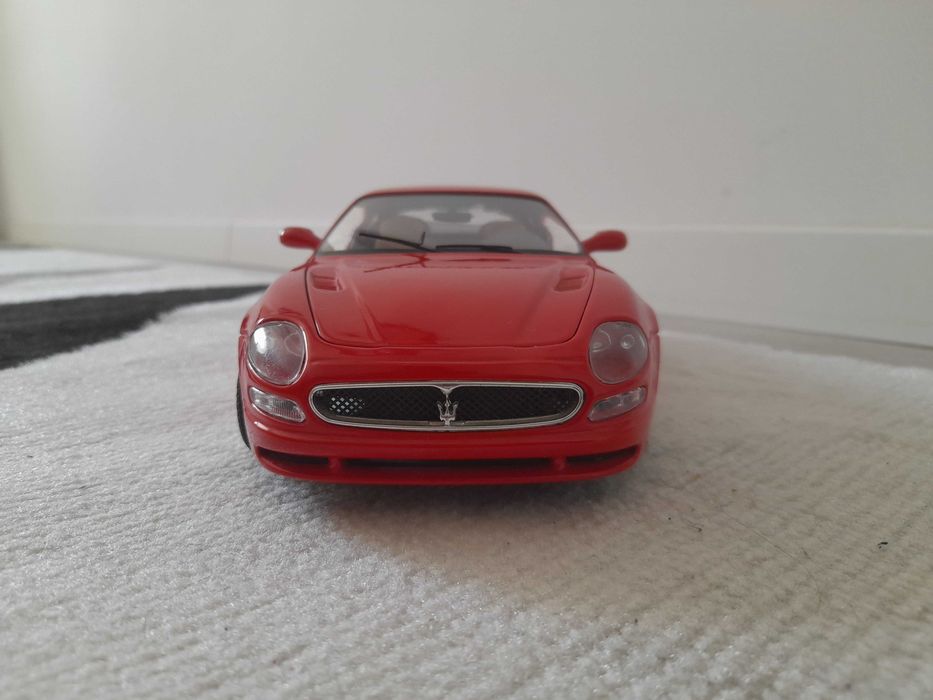 macheta auto,model deosebit,pentru cunoscatori si iubitorii de frumos