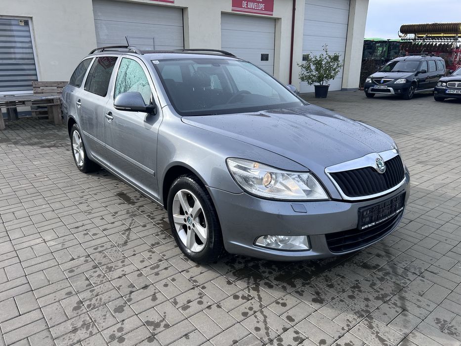 Vand Skoda Octavia 2 facelift 2012 1.6 tdi / DSG