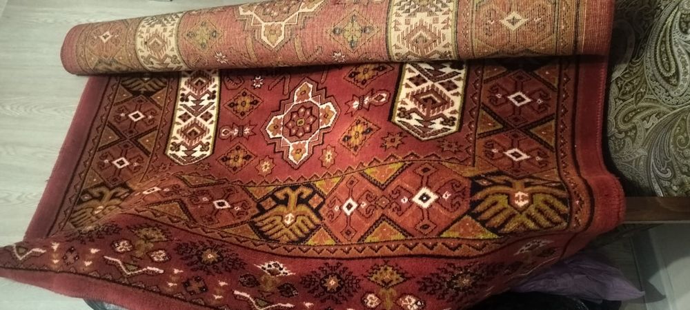 Продам ковры оригинал тканевые- шерстеные